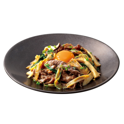 １７牛肉と野菜のすき焼き風パスタ