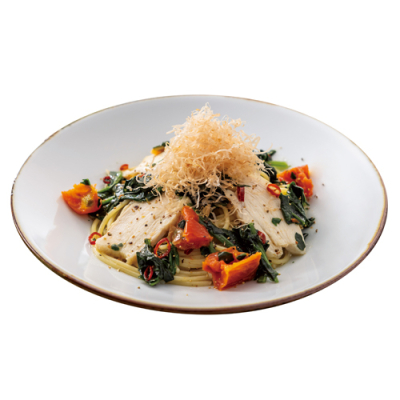 桜姫鶏とほうれん草のおだしペペロンチーノ