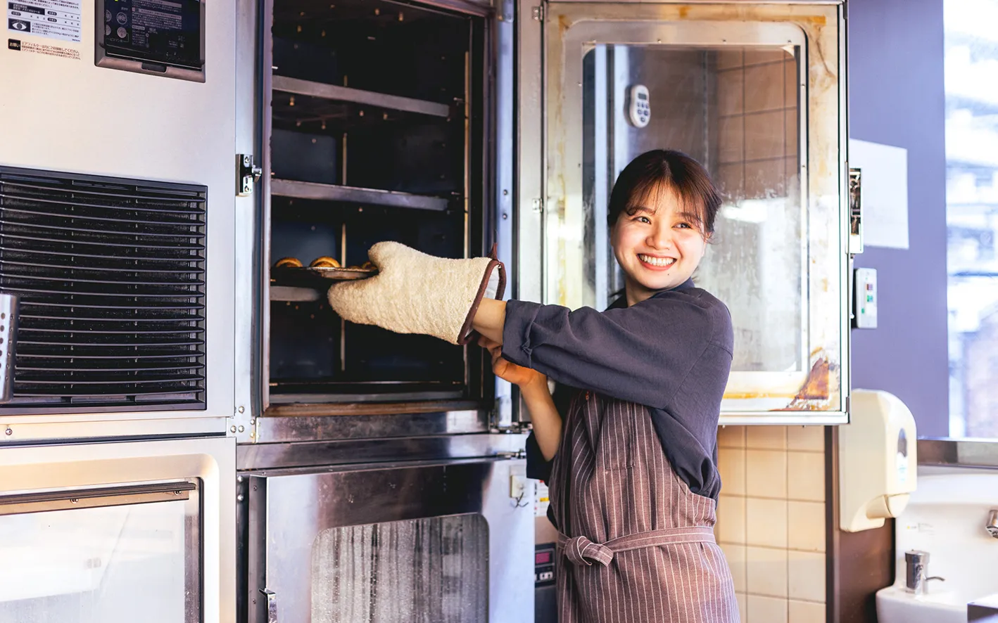お客様への温かいサービスを体現する店舗の様子